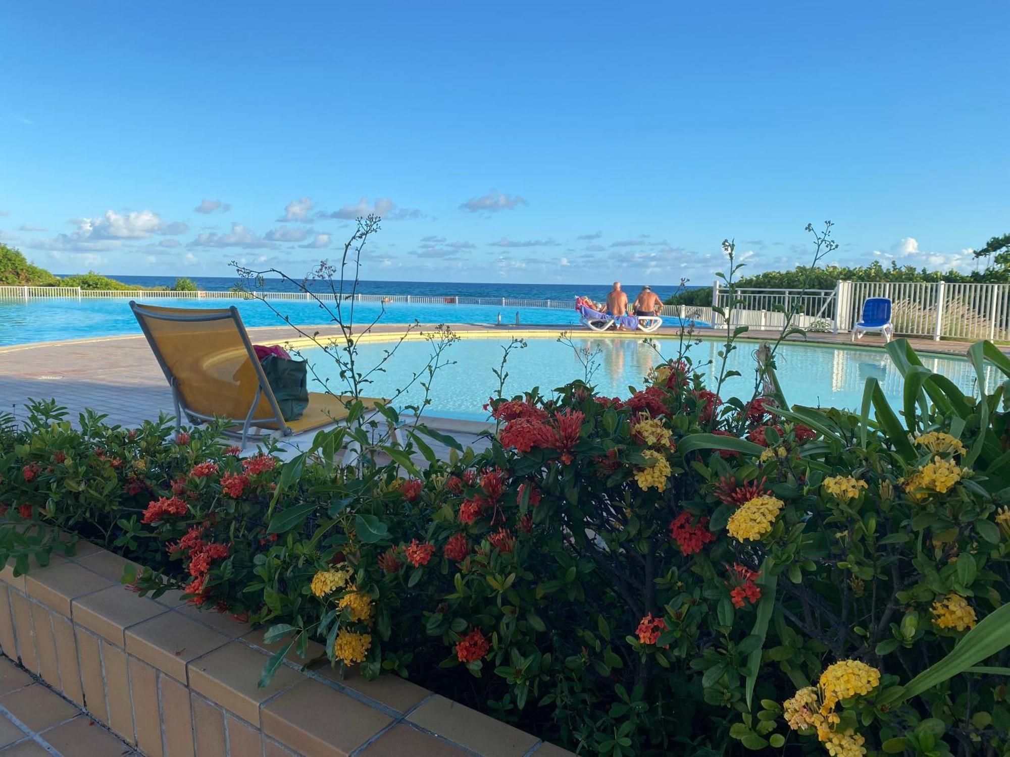 Ti Kaz Emeraude - Mer, Soleil Et Sable Fin, Piscine Et Tennis Saint-Francois  Ngoại thất bức ảnh