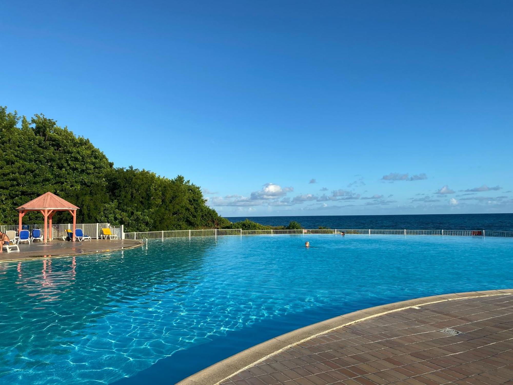 Ti Kaz Emeraude - Mer, Soleil Et Sable Fin, Piscine Et Tennis Saint-Francois  Ngoại thất bức ảnh